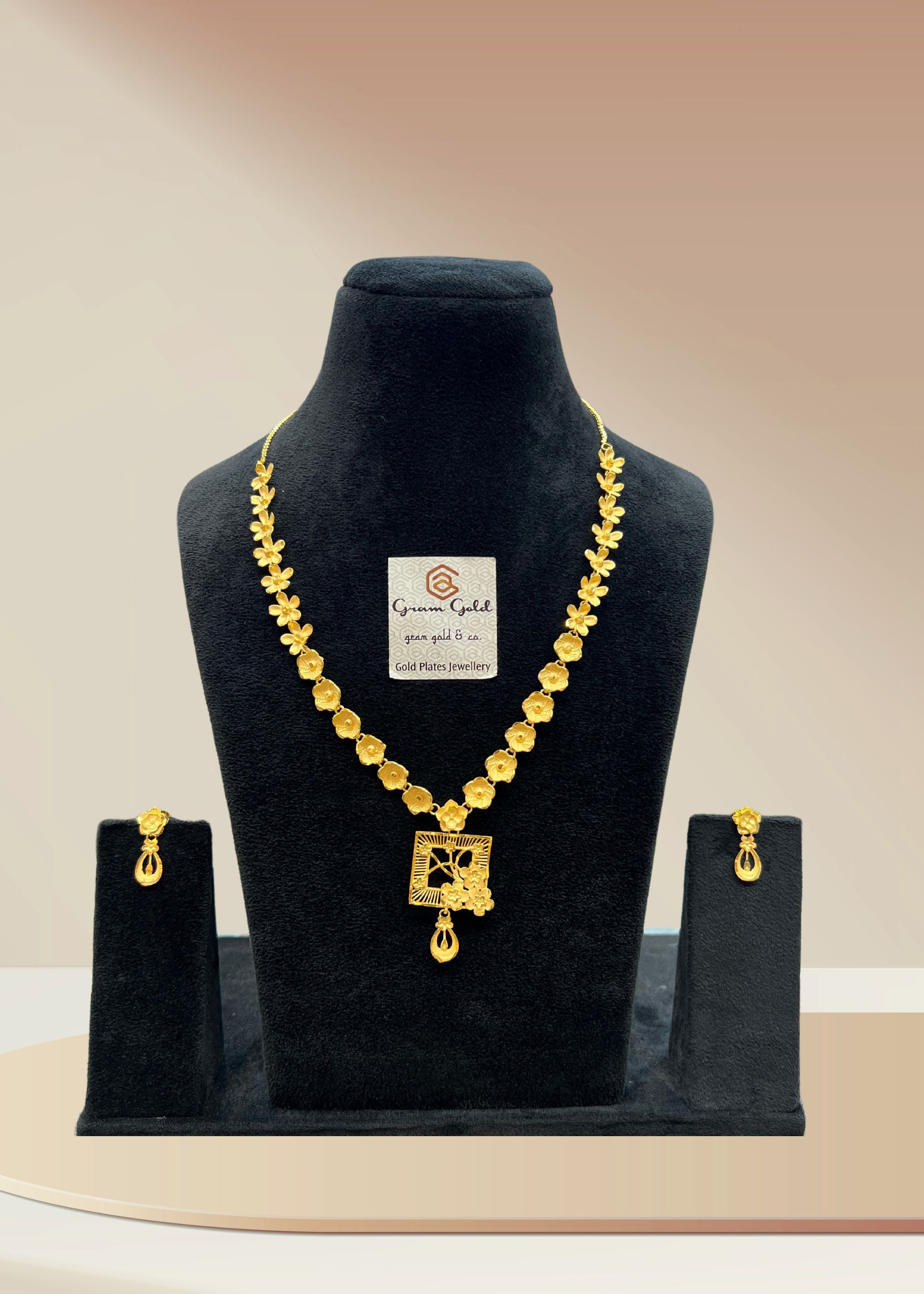 Dubai Gold Plated Short Necklace Set